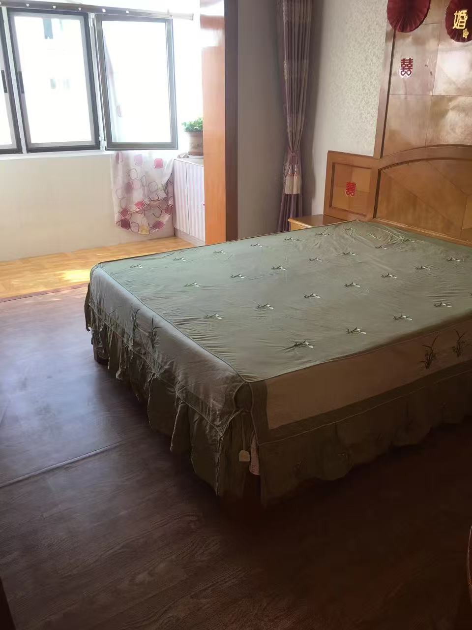 出租 静园小区四楼 超干净板正 拎包入住 900