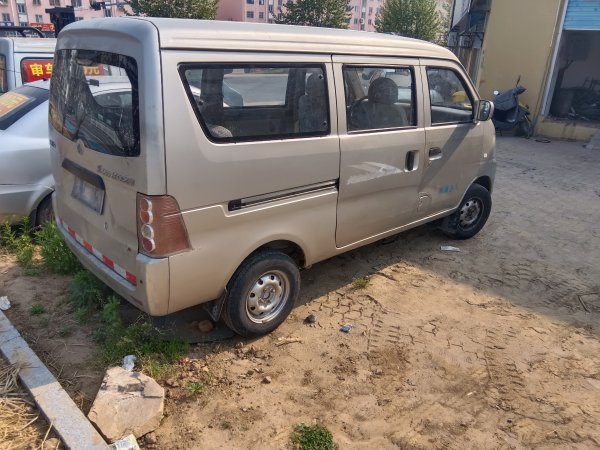 仓库面包车出售2700