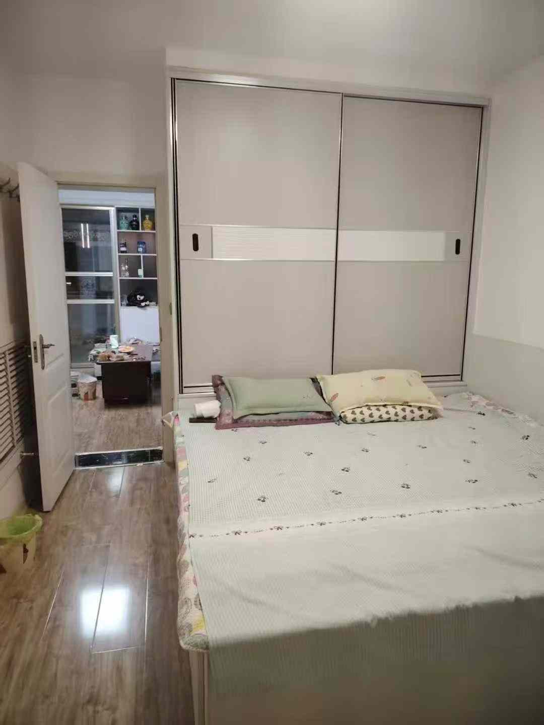 幸福小区五楼