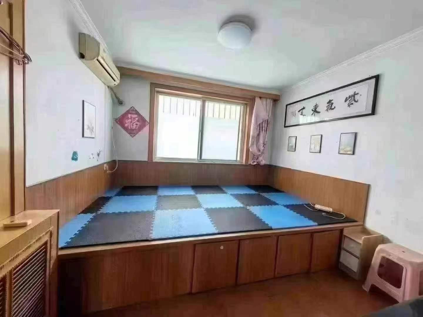 金泰小区，5楼，76平，两室一厅一卫，16.8万小议，